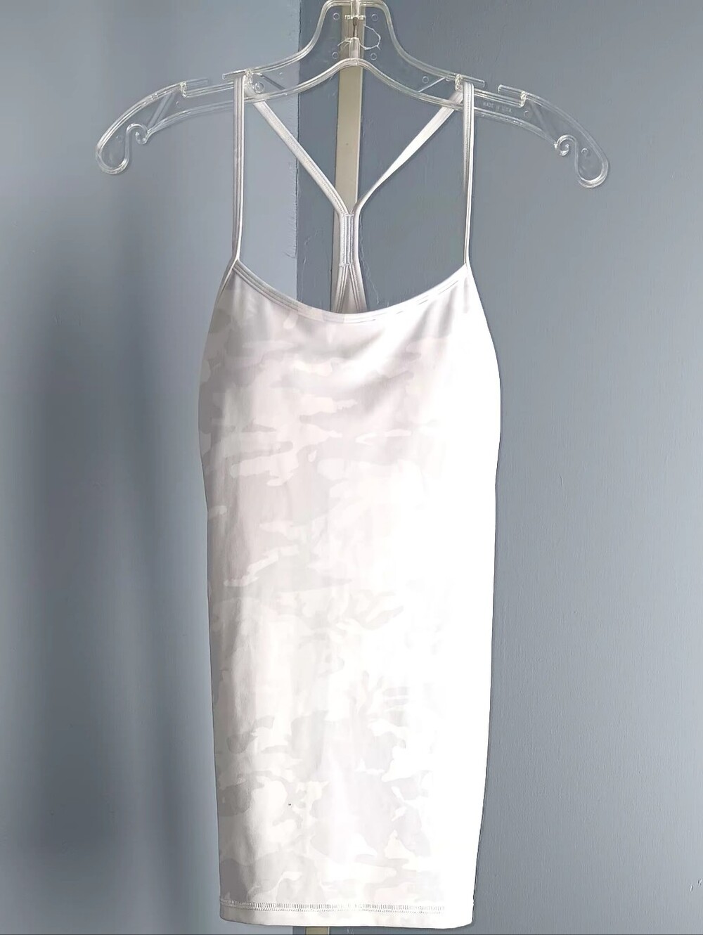 Lululemon Ivory Camo Slip Dress with Racerback Straps Size 8 Pre Owned.